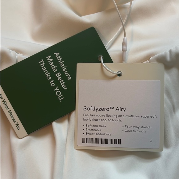 Halara Women's Shorts Set - Picture 3 of 7